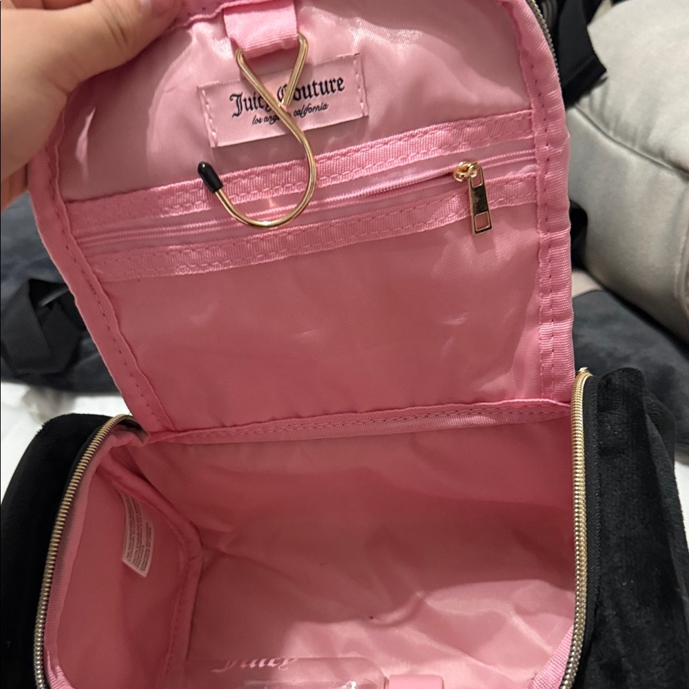 Juicy Couture Black Velvet Cosmetic Bag with Pink Lining - Picture 2 of 3